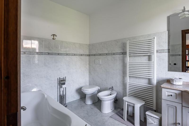 GuestHost - Ponte a Moriano Villa with Private Parking&Garden! - image 10