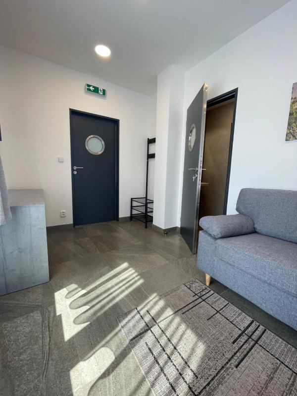 Standard Twin Room image 2