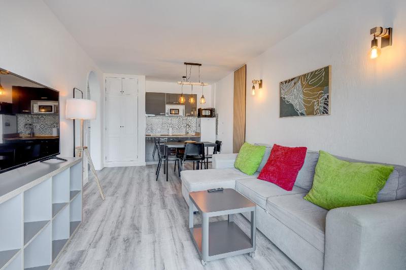 Bright and modern apt in Costa Adeje - image 19