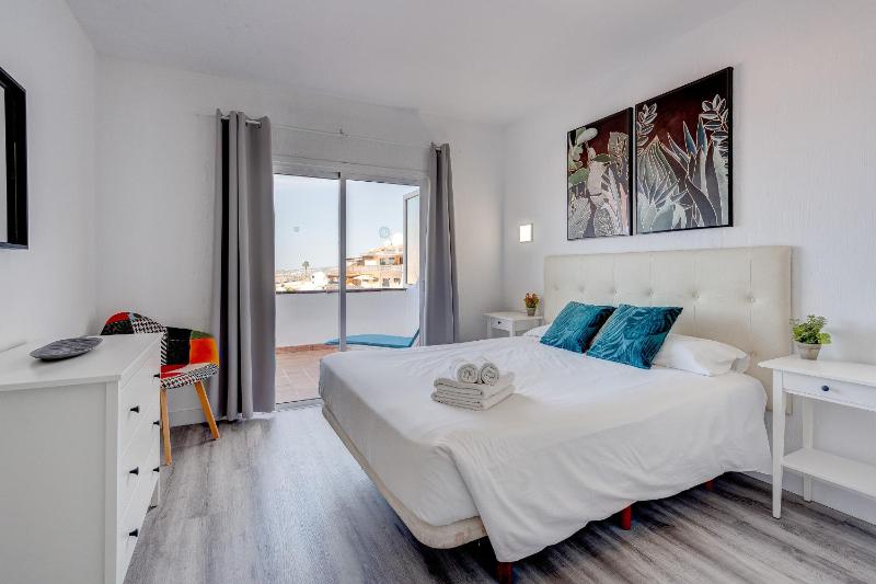 Bright and modern apt in Costa Adeje - image 23