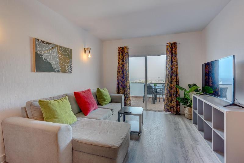 Bright and modern apt in Costa Adeje - image 12