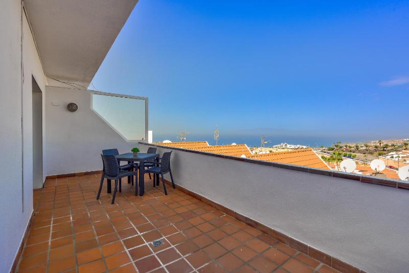 Bright and modern apt in Costa Adeje - image 15
