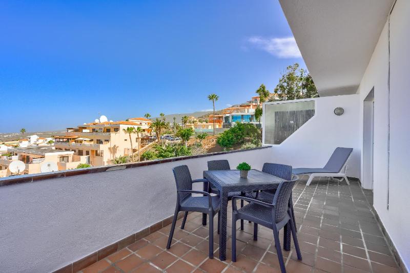 Bright and modern apt in Costa Adeje - image 20