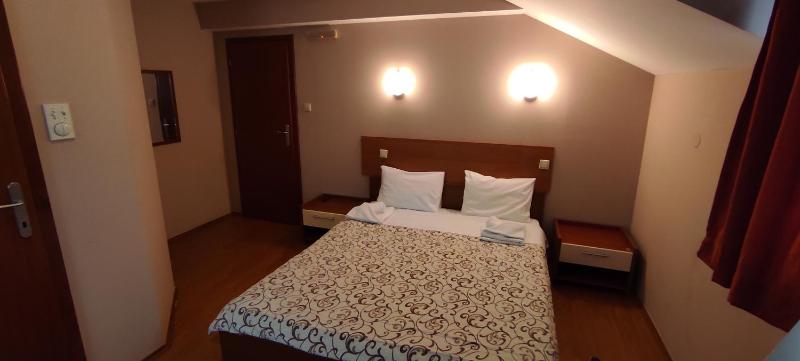 Triple Room with Mountain View image 4