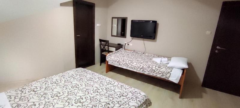 Triple Room with View image 1