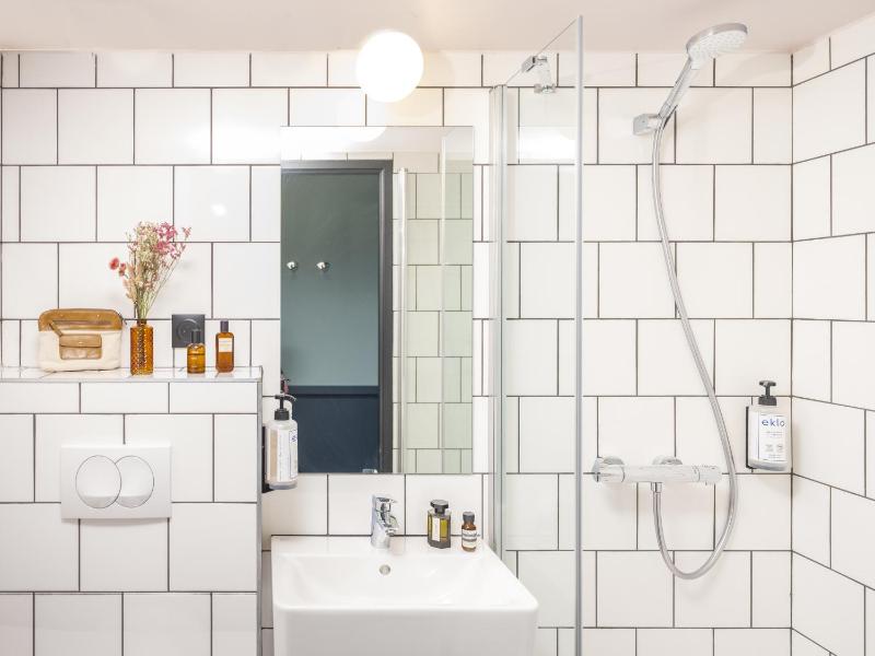 Eklo Hotels Montpellier Centre Gare Saint-Roch - image 7