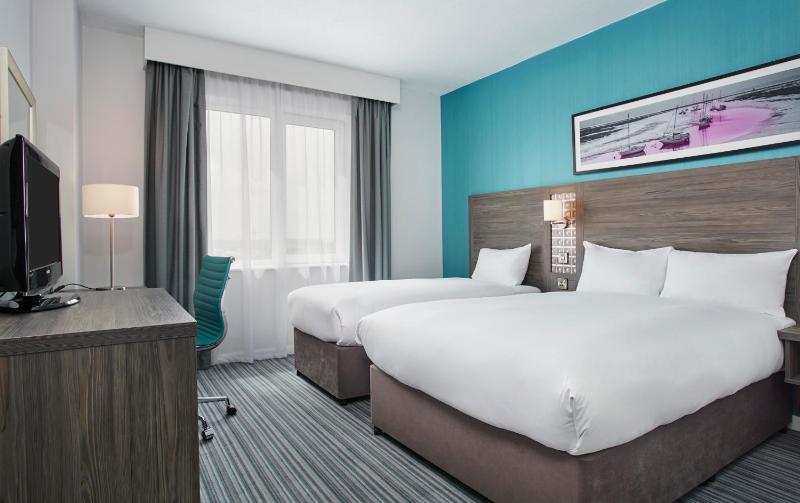 Superior Triple Room image 1