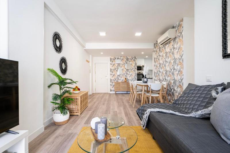 For you Rentals Moderno apartamento cerca ZOO y del Parque de Atracciones CEB76 Images