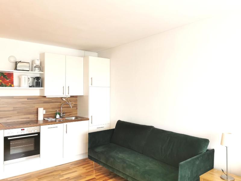 One-Bedroom Apartment image 2