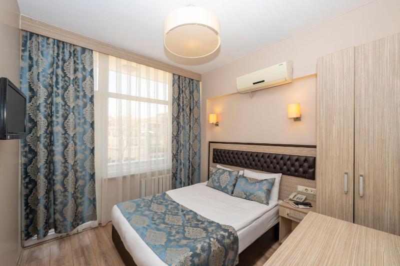 Superior Double Room image 2
