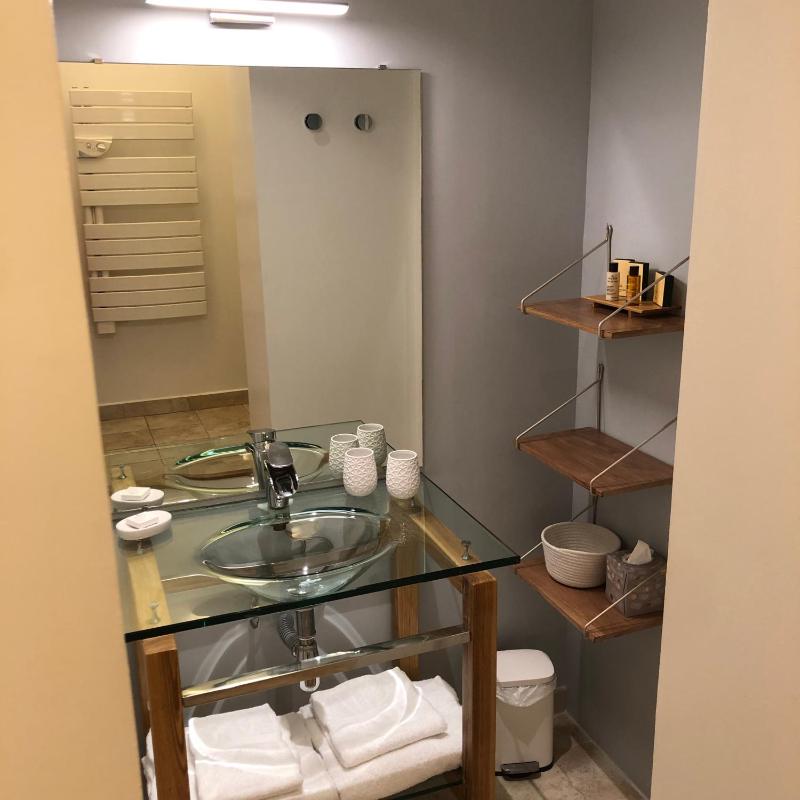 Double Room with Garden View image 4