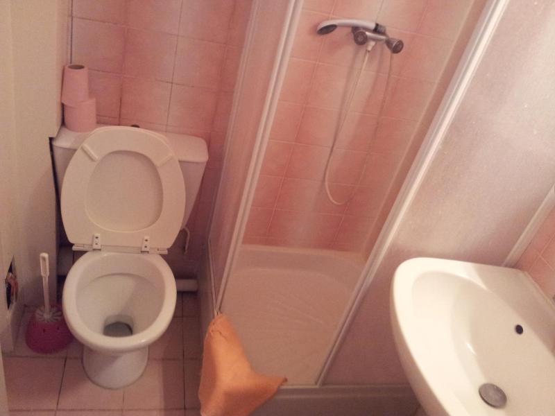 Single Room image 2