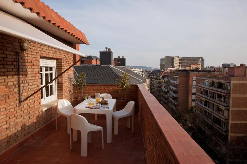 Deluxe Apartment image 2