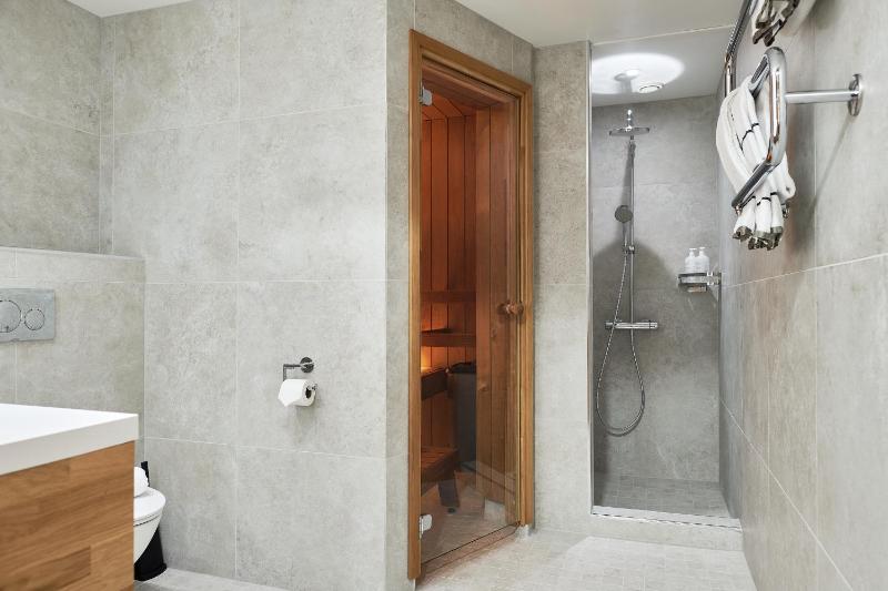 Superior Double Room With Sauna image 2