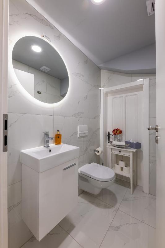 MM Rooms - image 13