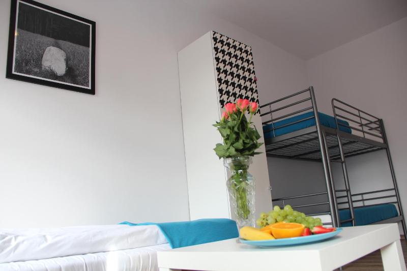 Quadruple Room with Shared Bathroom image 4
