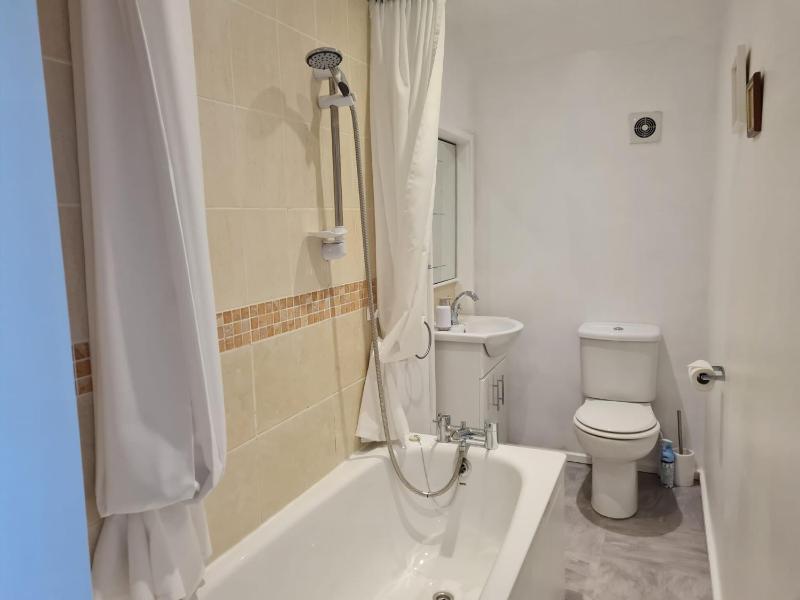 Deluxe Double Room image 2