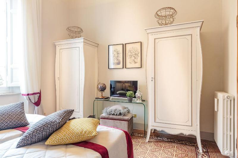The Park View 4 Bedrooms Apartment with Terrace and Elevator inside the Walls of Lucca - image 14