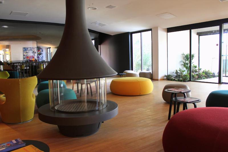 HÔTEL C SUITES chambres spacieuses - image 44