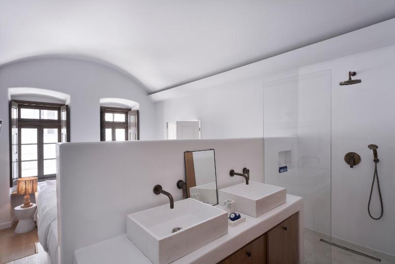 White Sand Suites Mykonos - image 13