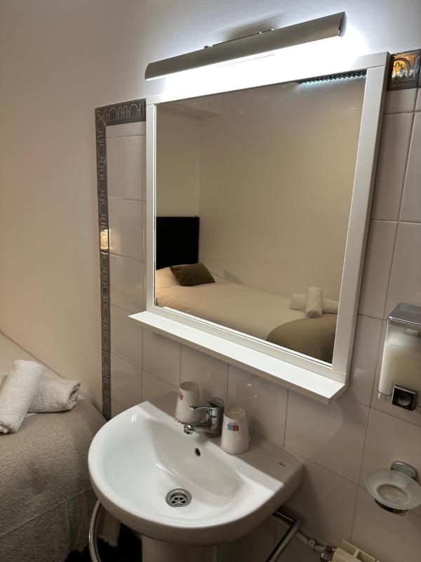 Hostal Alogar - image 3