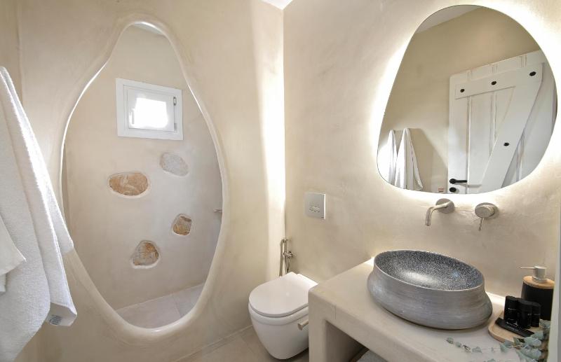Villa Mykonos Heaven - Sea View & Outdoor Hot Tub - image 3