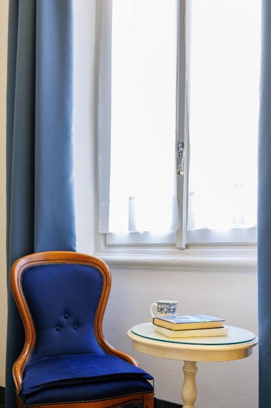 Classic Double or Twin Room image 3