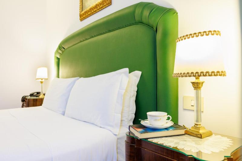 Double or Twin Room with Garden View image 1