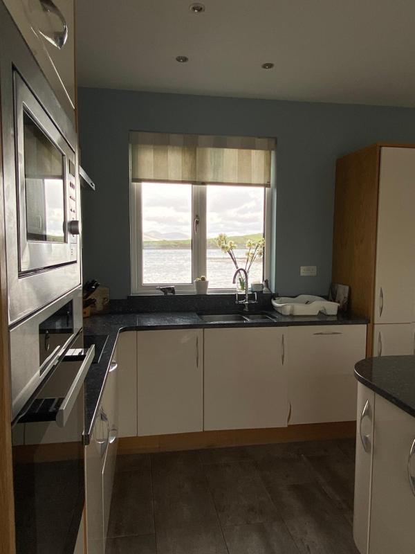 Studio Apartment with Sea View image 2