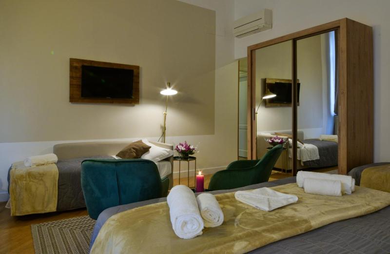 Quadruple Room image 2