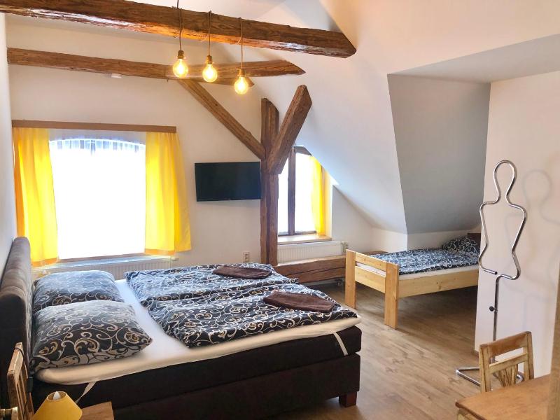 Comfort Triple Room image 1