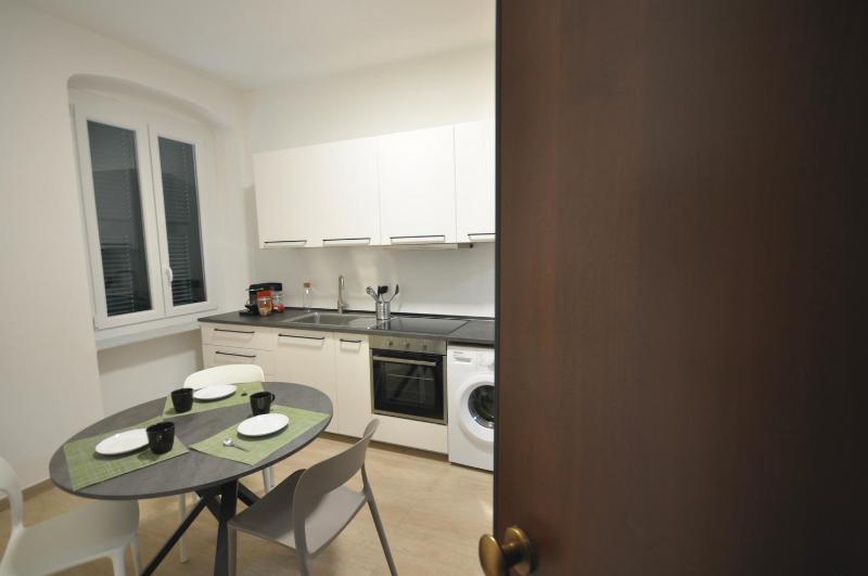 H2ome Lagaccio 4 camere 2 bagni vicino Stazione Principe - image 16