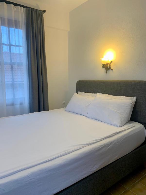 Double or Twin Room image 4