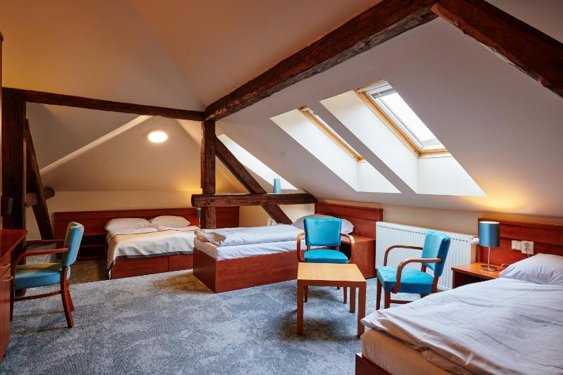 Quadruple Room image 1