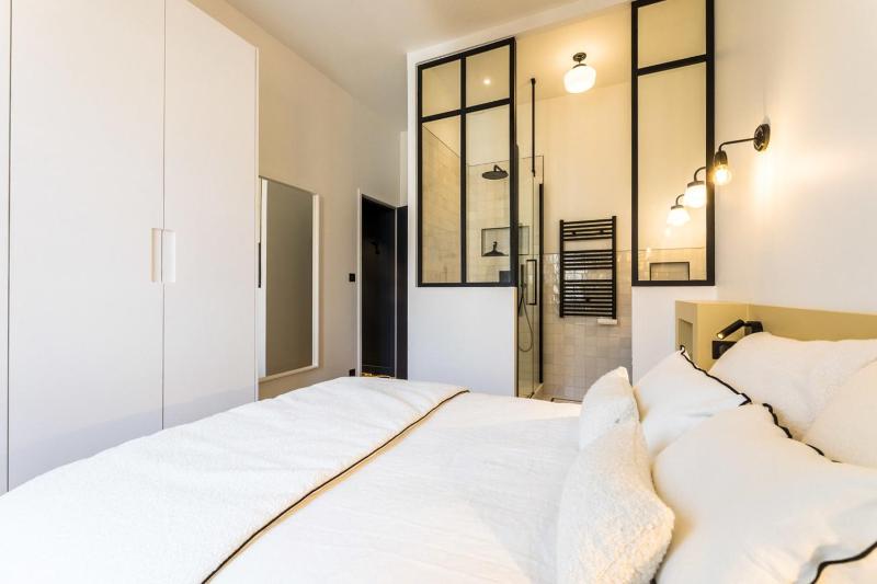 BLOOM Keyweek Apartment City Center - image 11