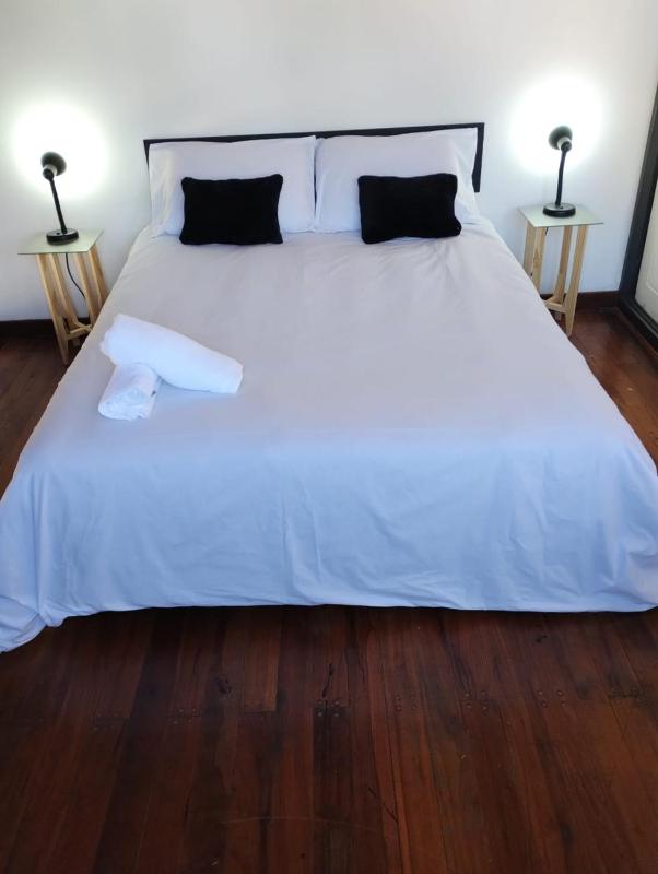 Quiet luxury loft - image 1