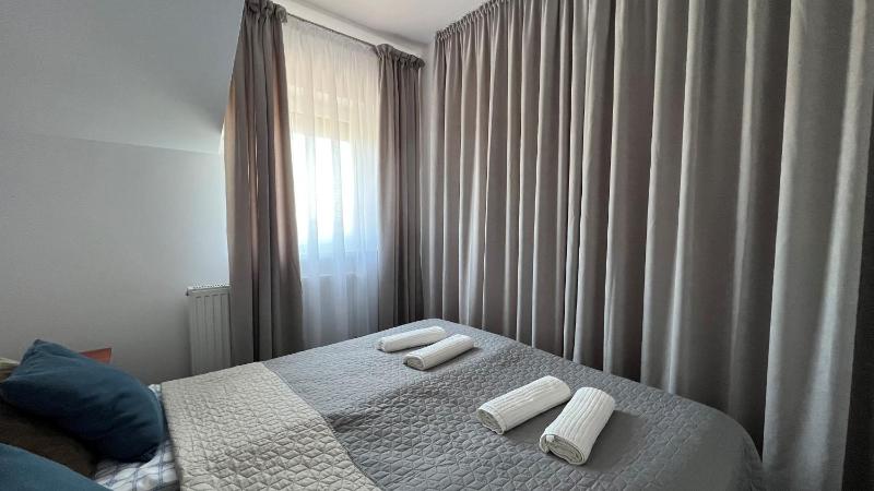 One-Bedroom Apartment (4 Adults) image 2