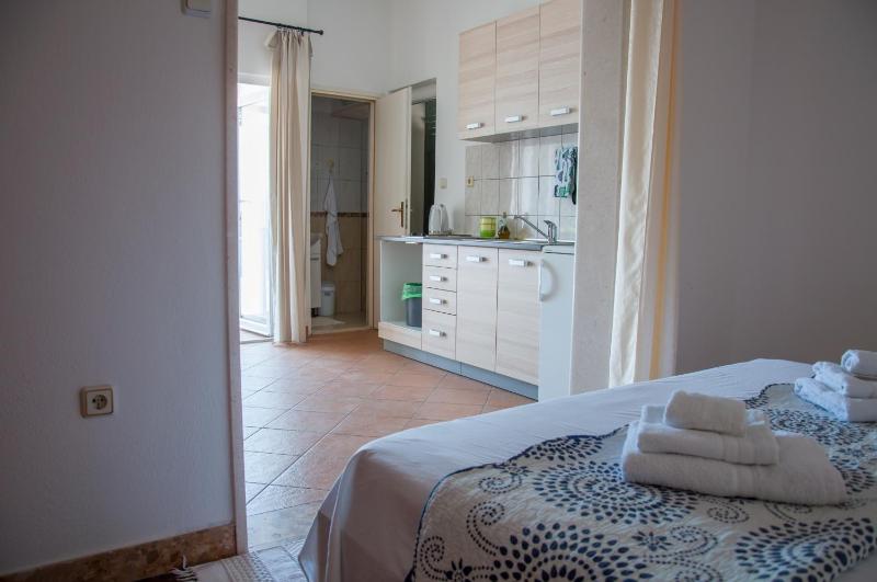 Studio with Terrace and Sea View image 4