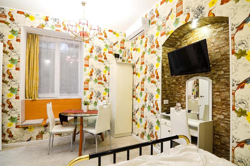 Apartments Leopolli near Opera House - image 4