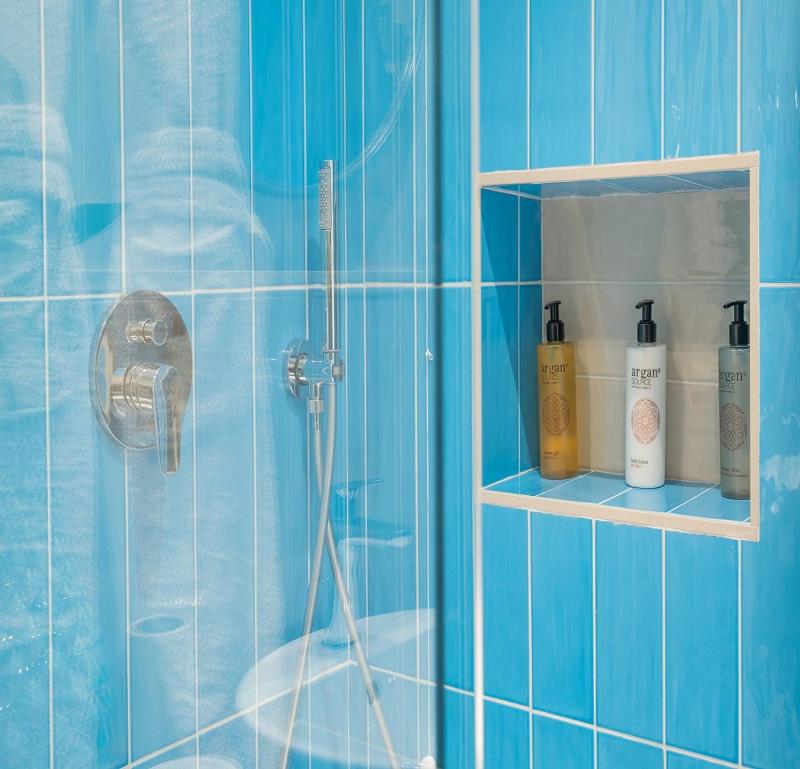 Superior Double or Twin Room with Pool View image 4