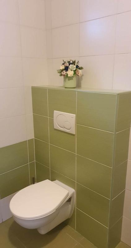 One-Bedroom Apartment image 2