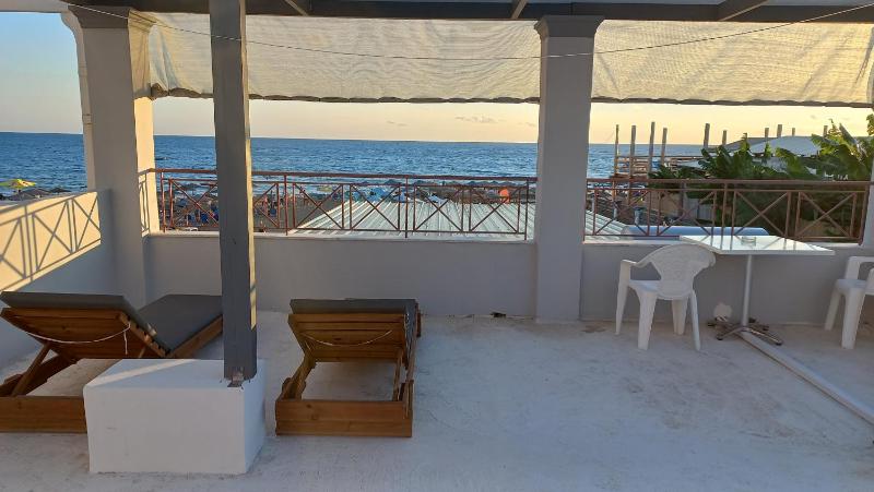La Playa Images