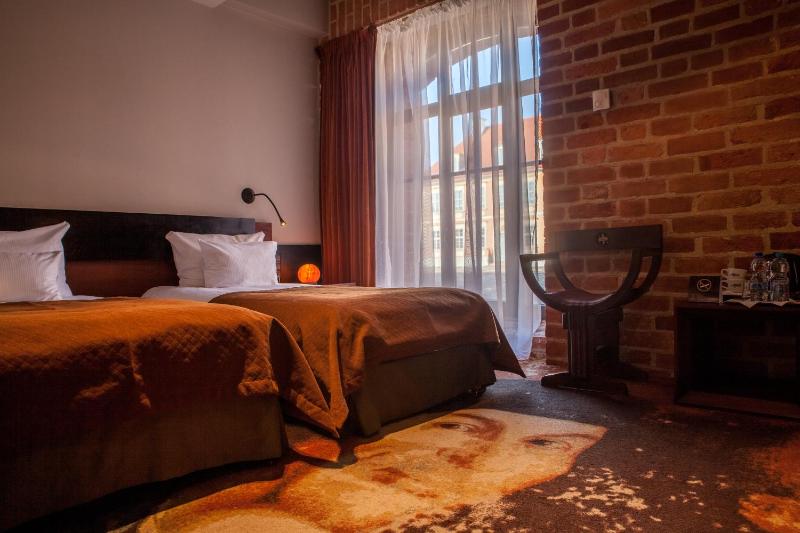Double or Twin Room image 2