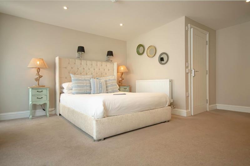 Double Room image 2
