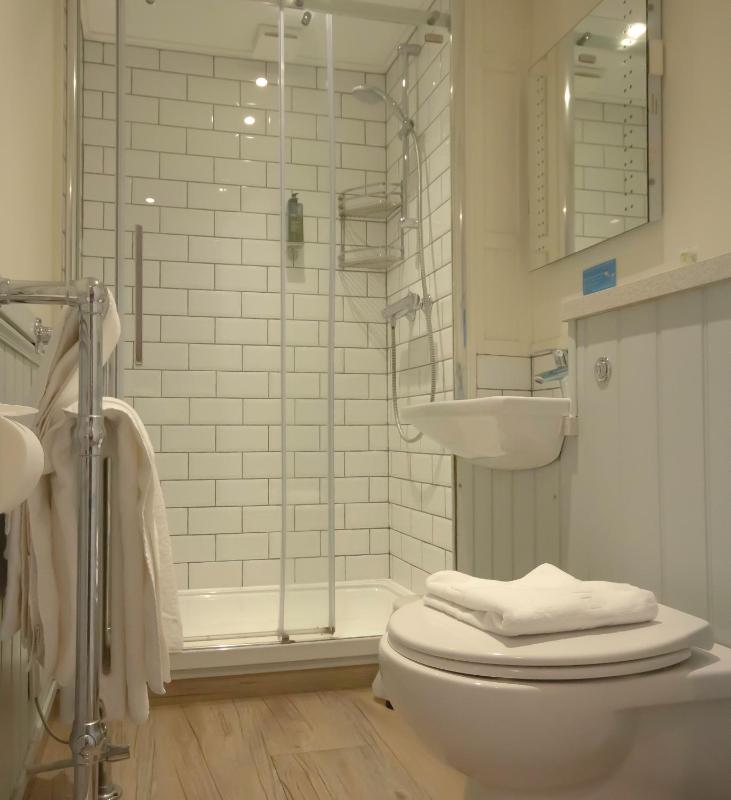 Double Room image 1