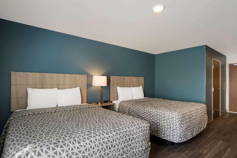 QUEEN SUITE TWO QUEEN BEDS ACCESSIBLE image 4
