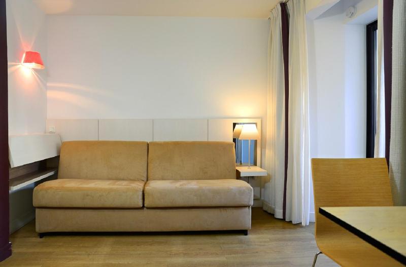 Studio - City Side (2 Adults) image 4