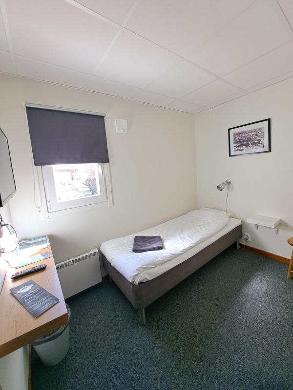 Single Room image 4