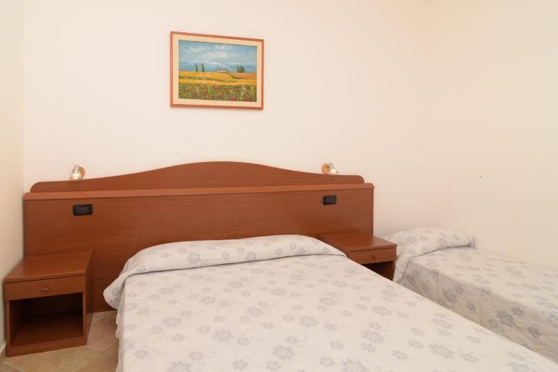 Triple Room image 3