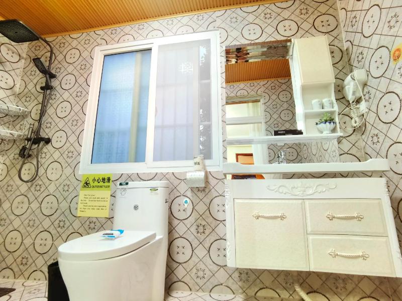 Mama Naxi Guesthouse - image 28